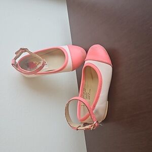 *play* Janie and Jack toddler girl flat shoes 7